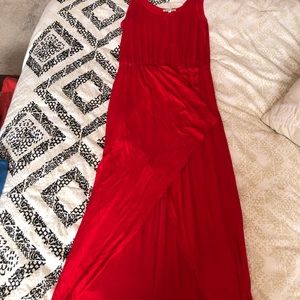 Sleeveless high/low dress